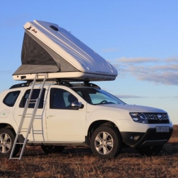 Dacia Duster + Roof Tent - 2017