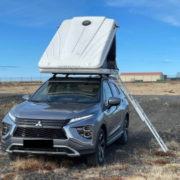 Mitsubishi Eclipse Cross + Roof Tent